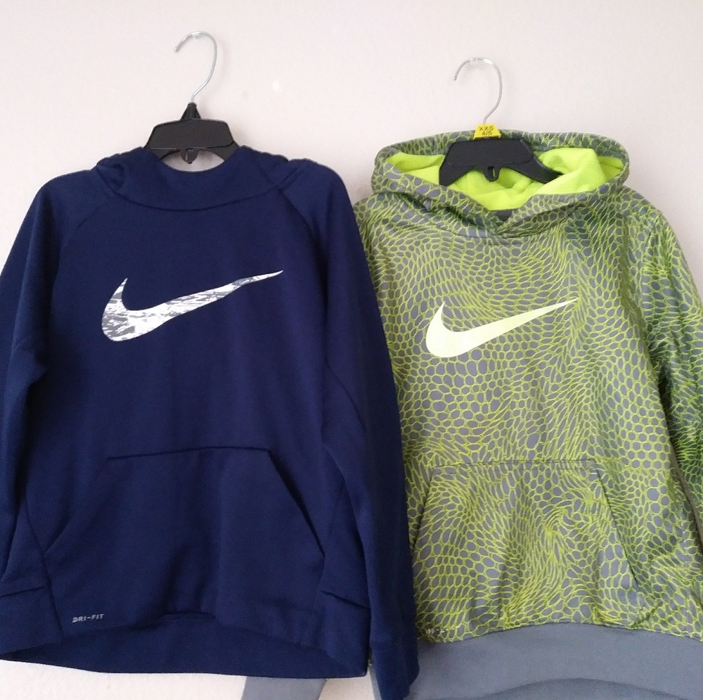 Nike hoodies size 7